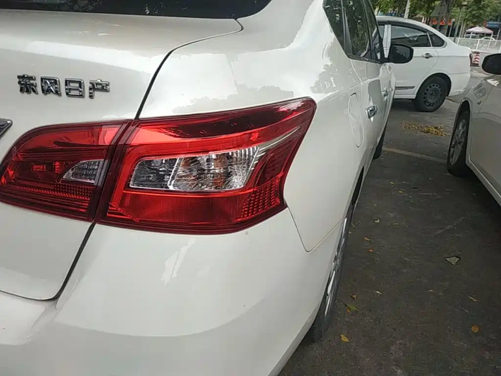 Nissan SYLPHY, миниатюра 8
