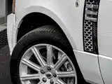 Photo 8 - Land Rover Range Rover