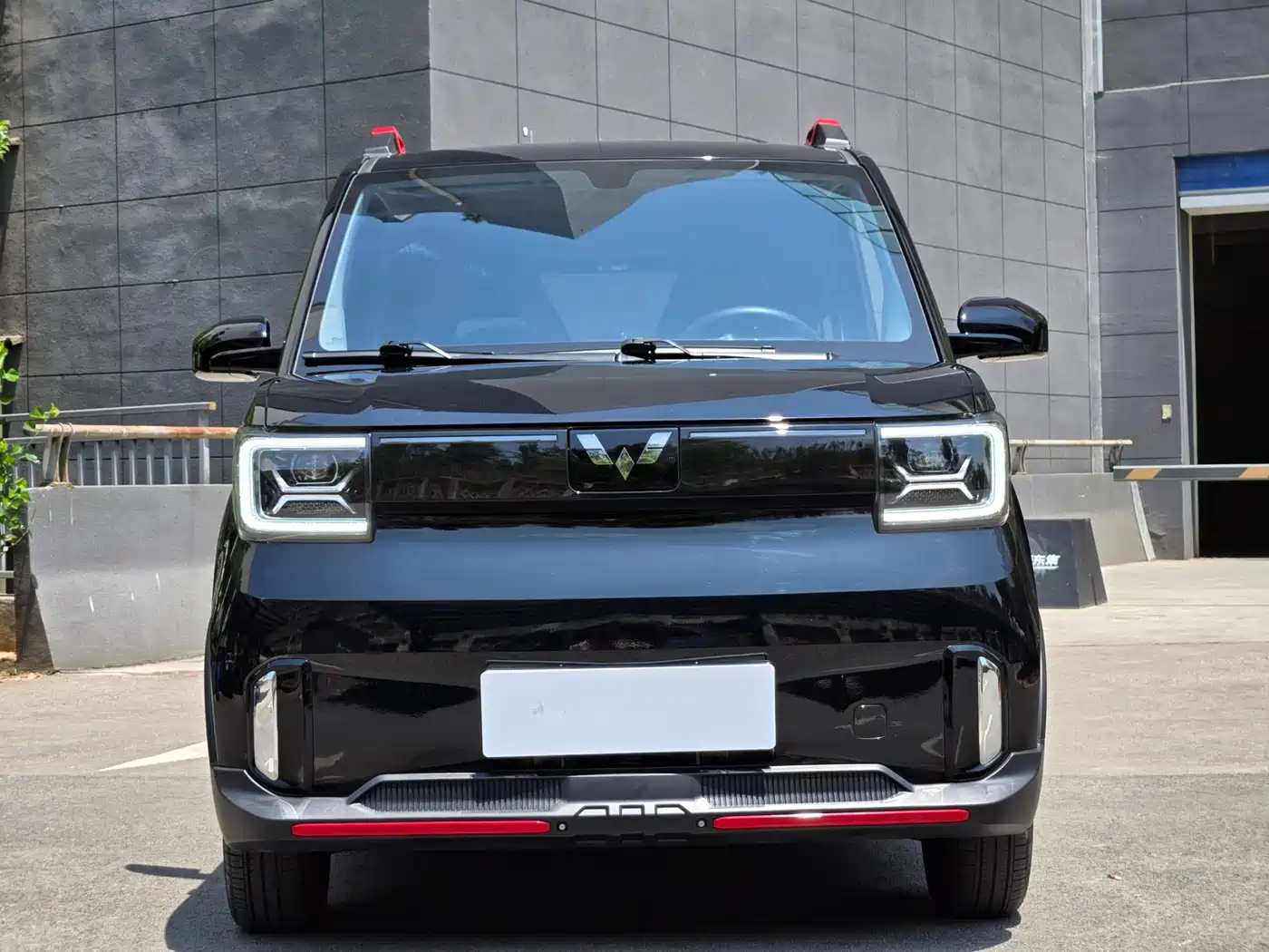 WULING AUTOMOBILE HONGGUANG MINIEV