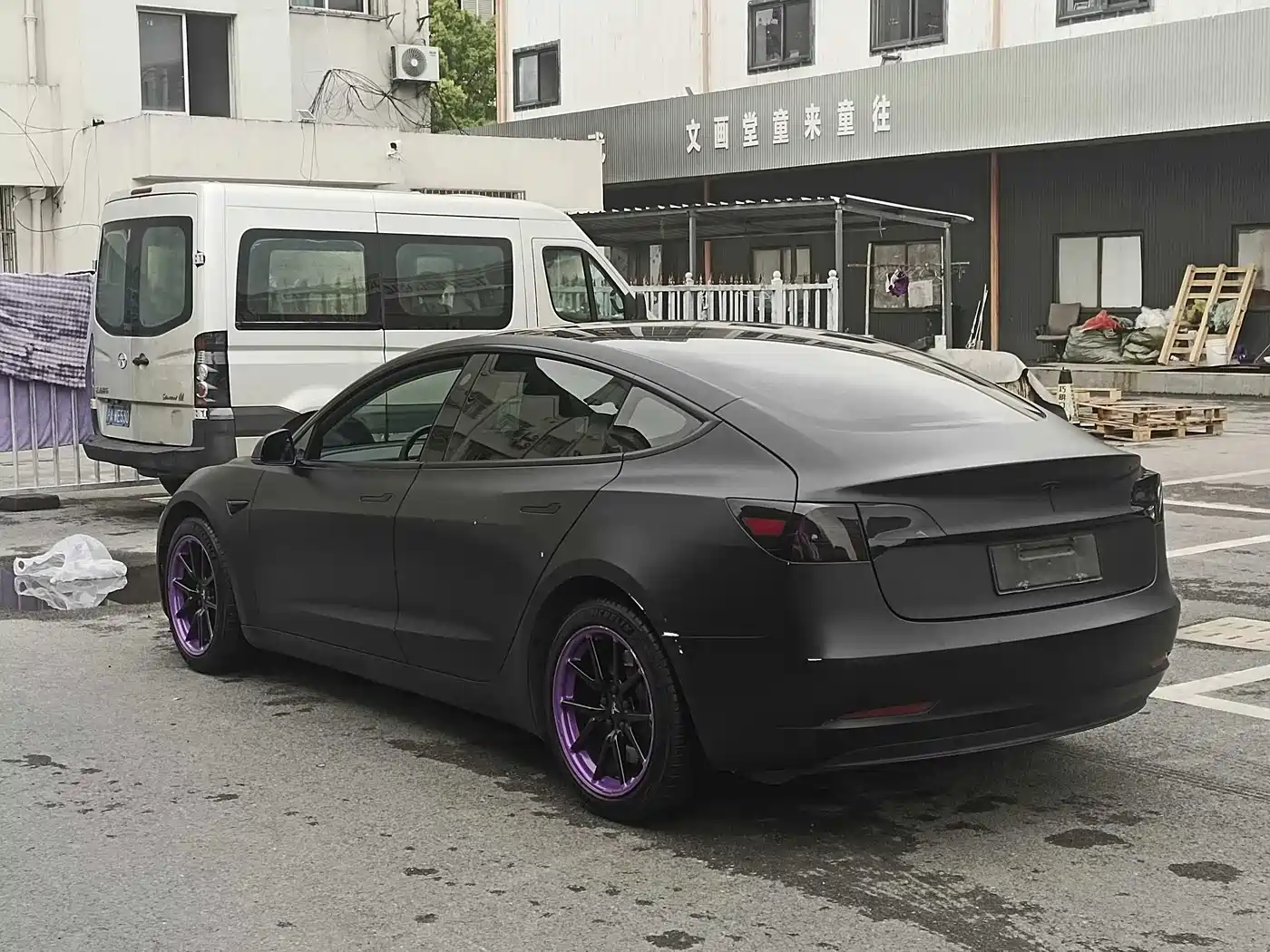 TESLA MODEL 3 (IMPORTED)