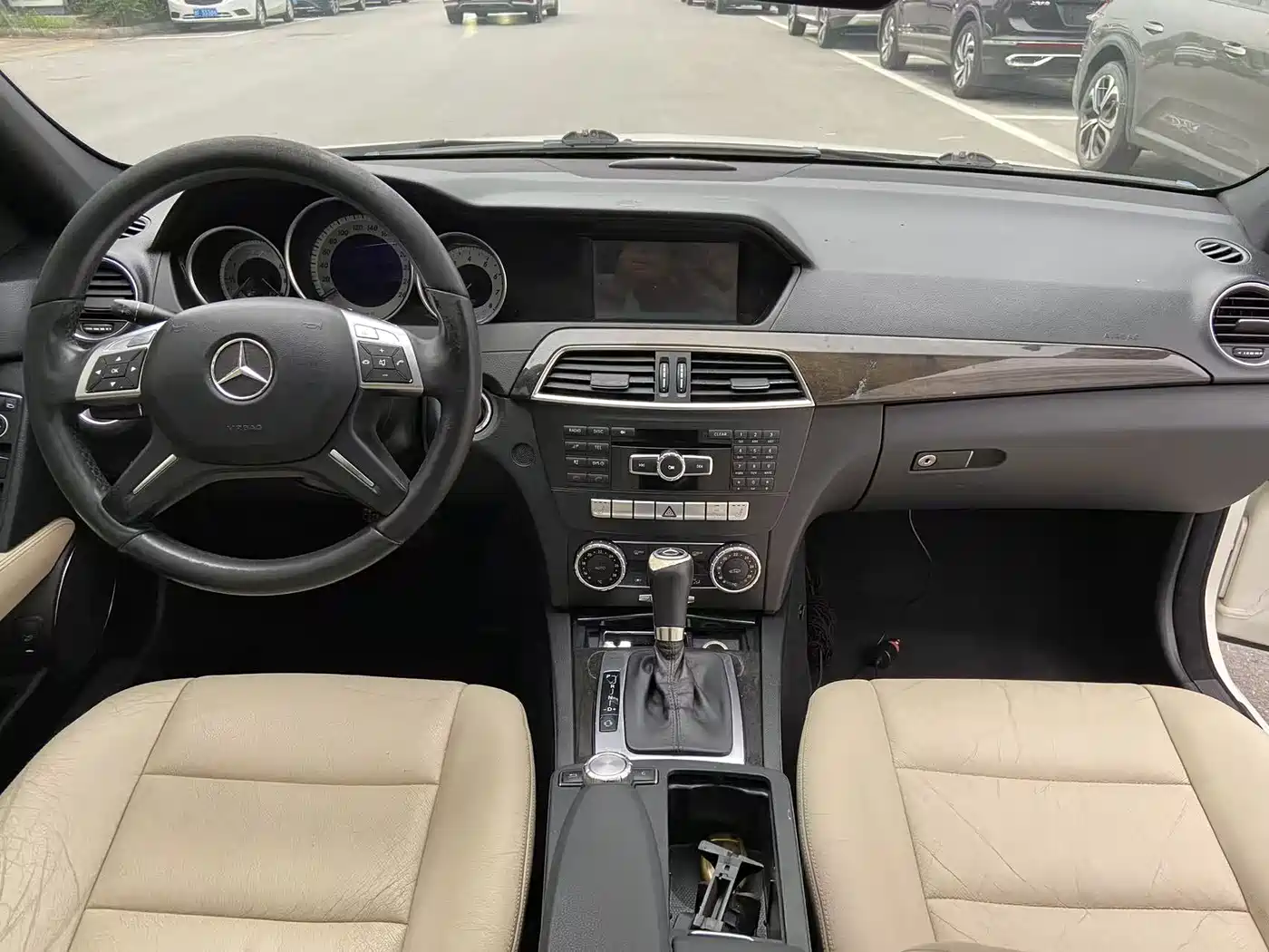 Mercedes-Benz C-Class 2011 C 200 CGI Fashion фото 11