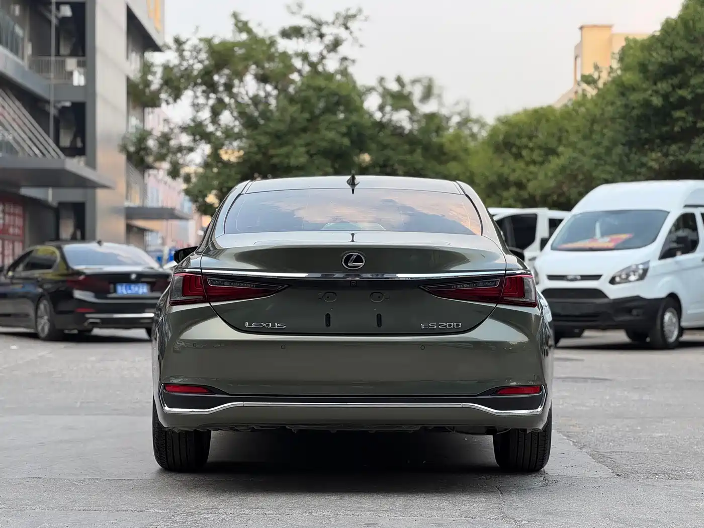 Lexus ES 2021 200 Excellence Edition фото 7
