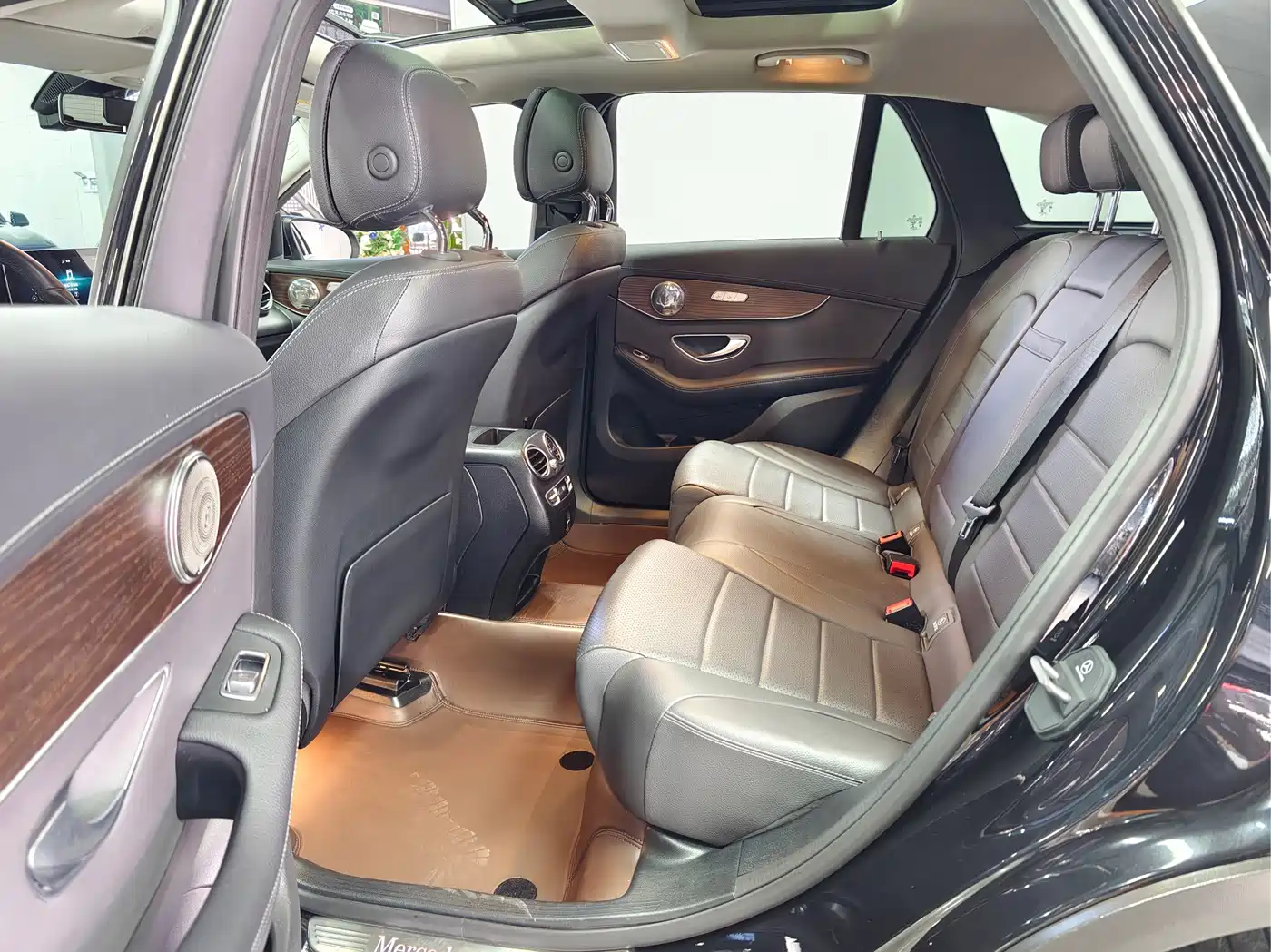 Mercedes-Benz GLC 2021 GLC 260 L 4MATIC Luxury фото 7
