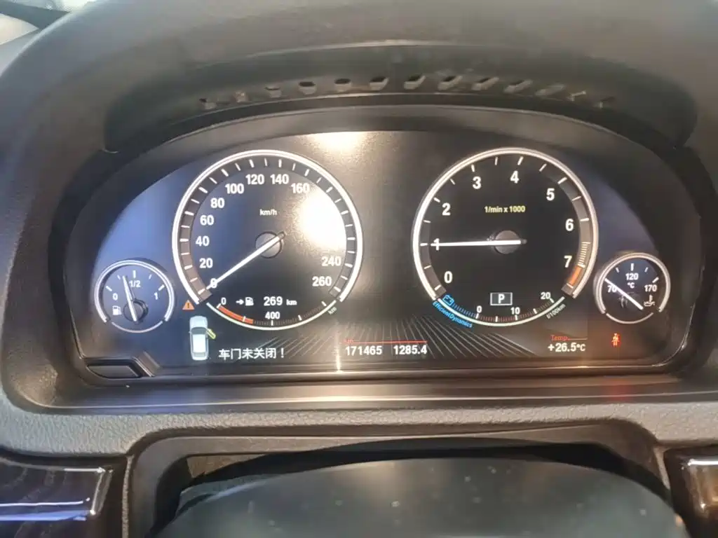 Photo 12 - BMW 5 Series GT