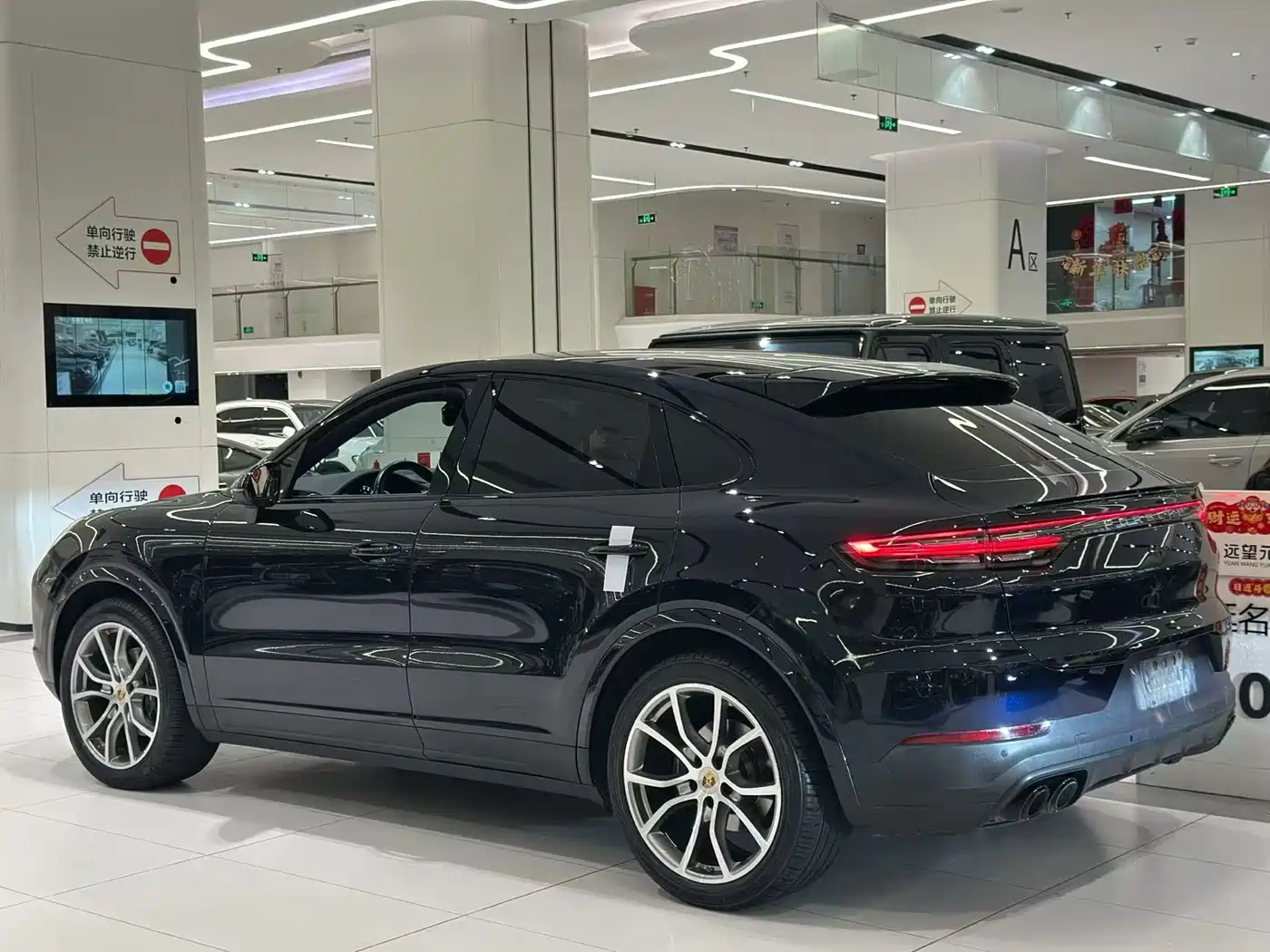Porsche Cayenne 2019 Cayenne Coupé 3.0T фото 17