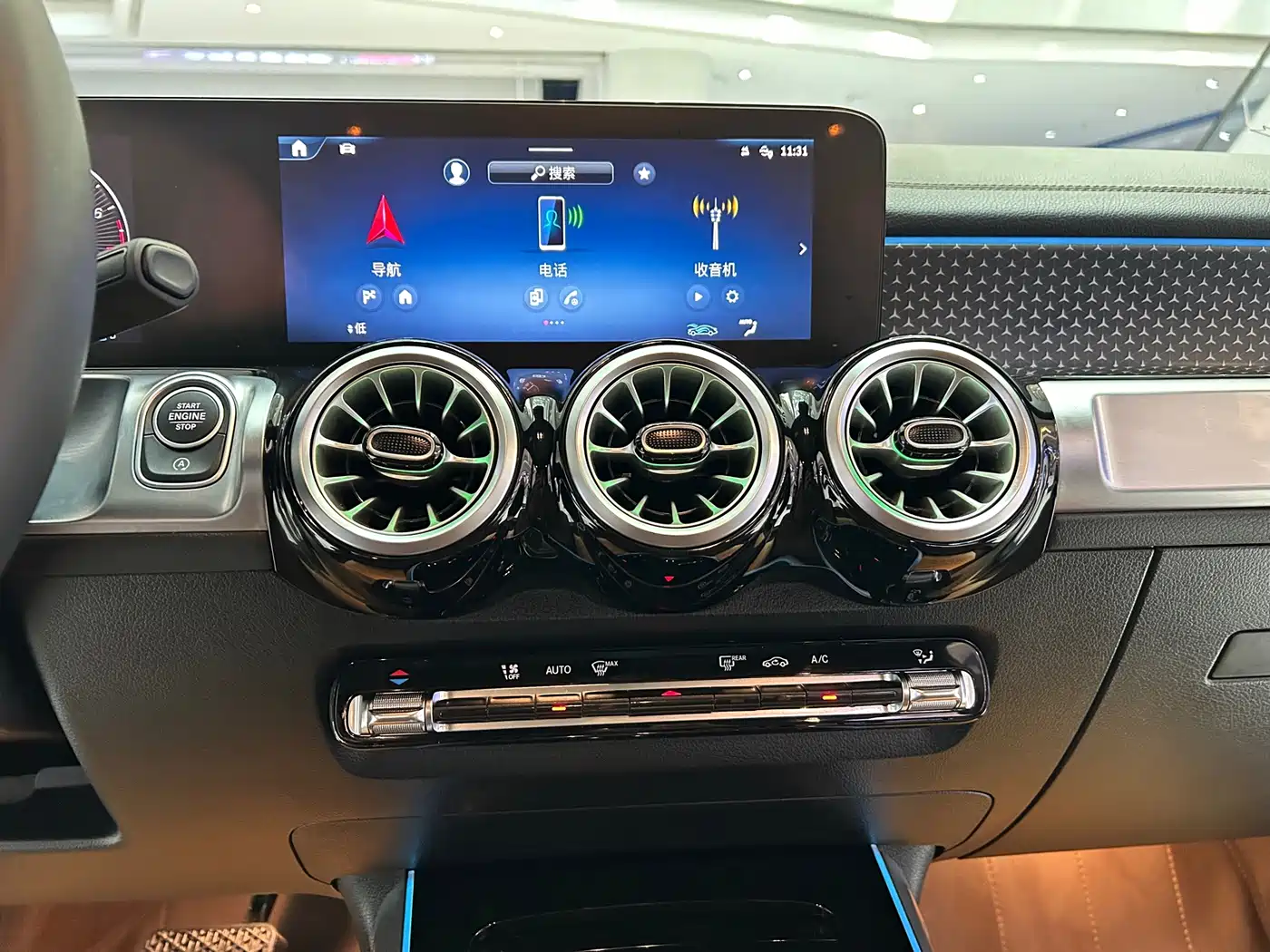Mercedes-Benz GLB 2025 2025 GLB 220 Dynamic