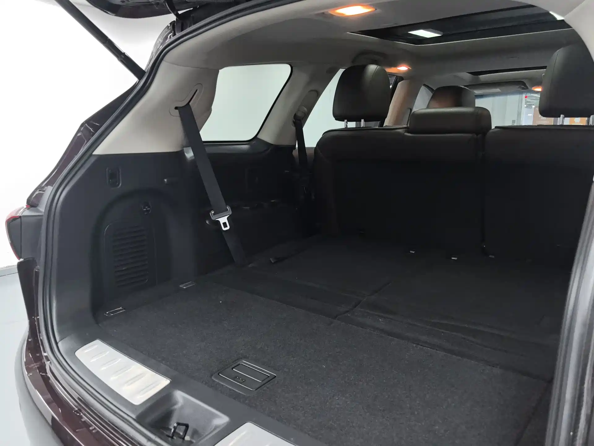 Photo 15 - Infiniti QX60 (Import)