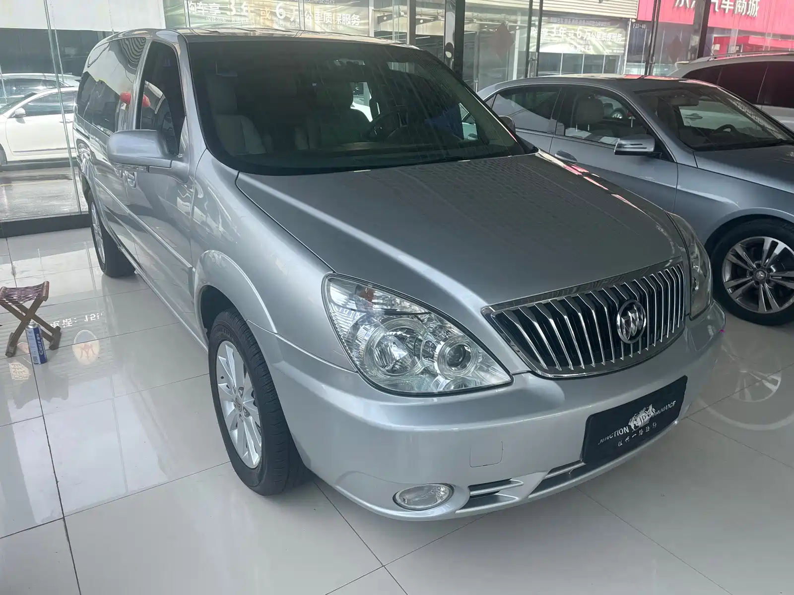 Фото 3 - Buick GL8