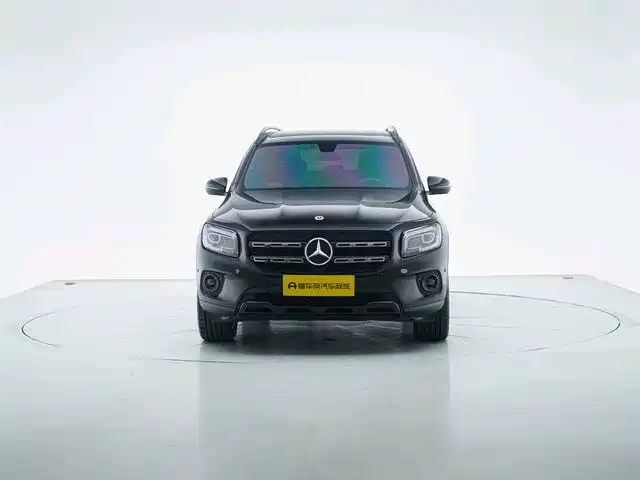 Фото 9 - Mercedes-Benz GLB