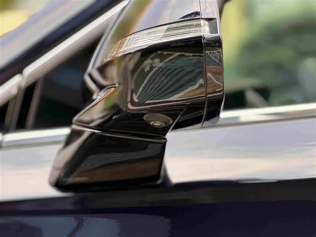 Cadillac XT6 2020 2020 28T 6-Seater Luxury Model
