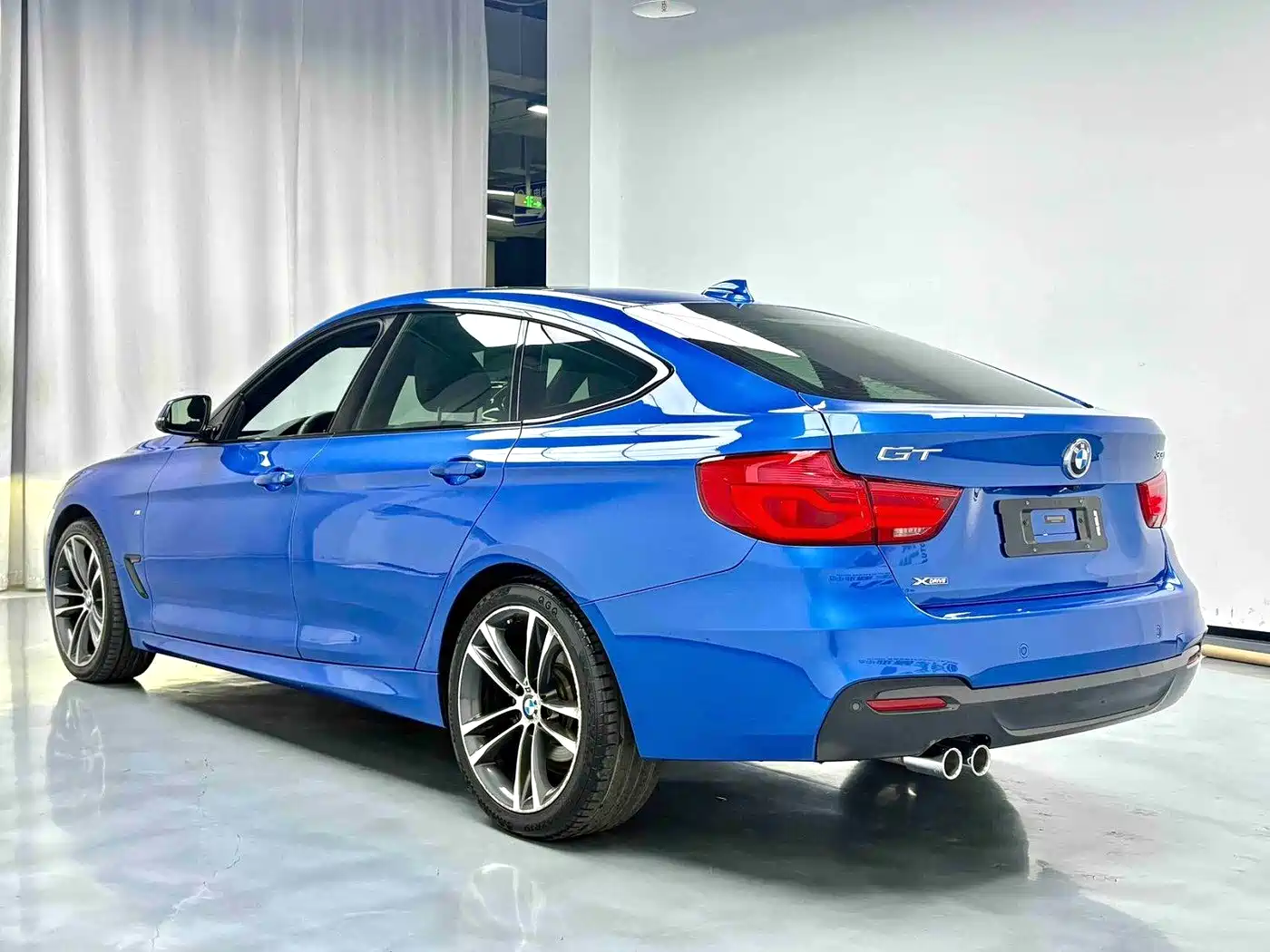 BMW 3 Series GT 2018 330i xDrive M Sport фото 11