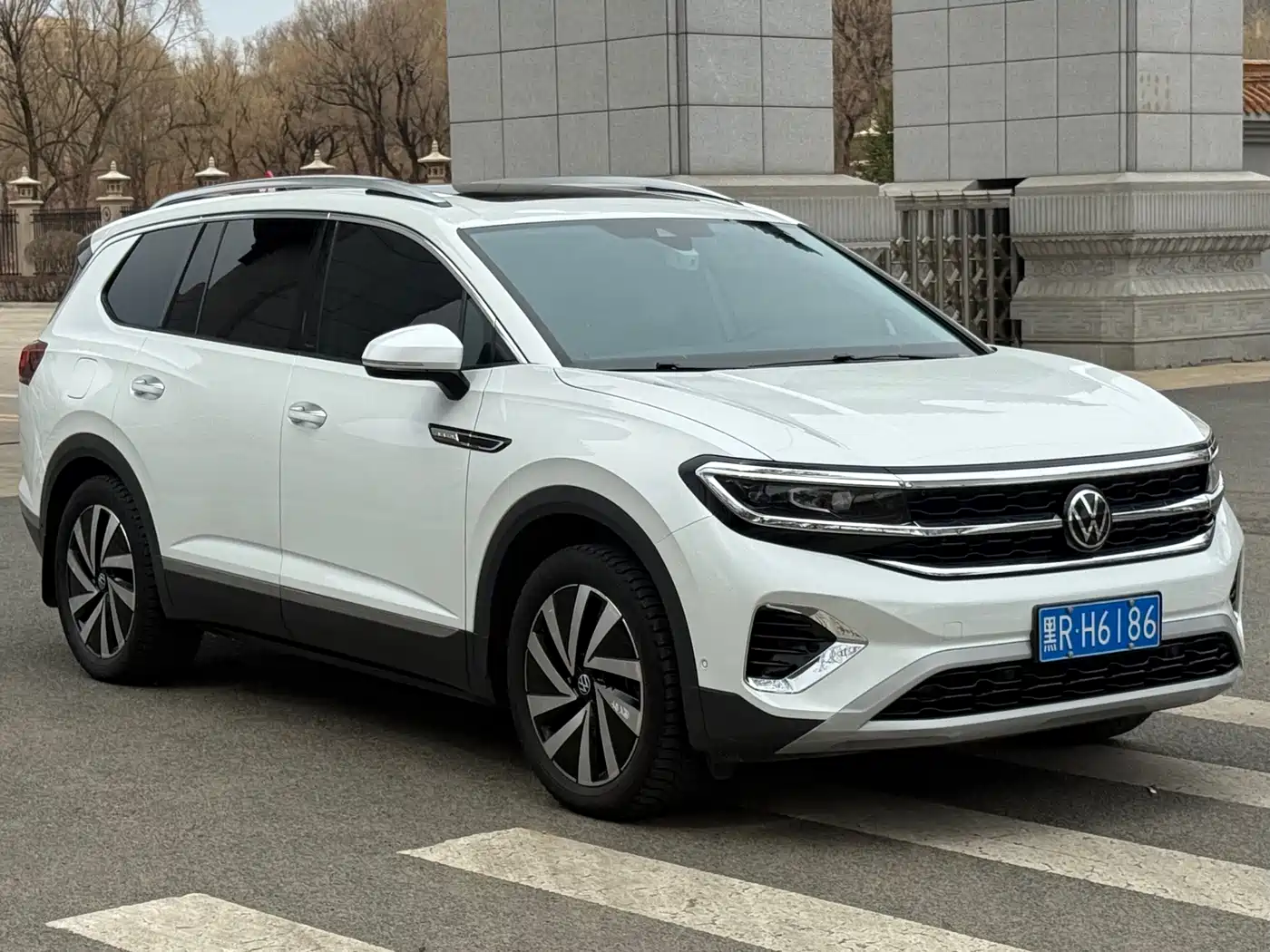 Volkswagen Talagon 2022 380TSI 4WD Luxury Premium Pro Edition 7-Seater фото 3