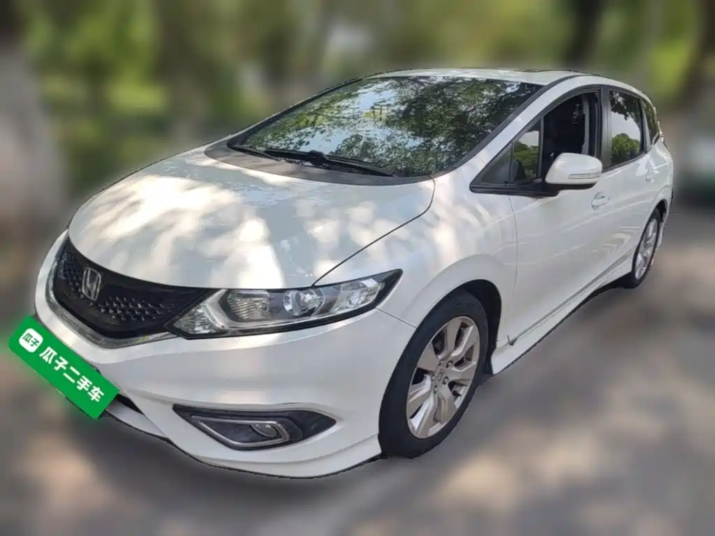 Honda Jade 2016 2016 1.8L Automatic Comfort Elite Version 5-seater
