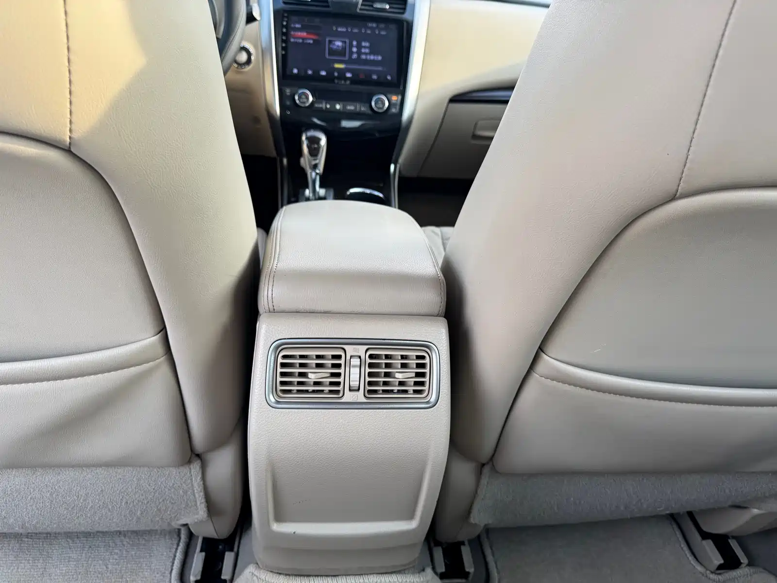 Photo 12 - Nissan Teana