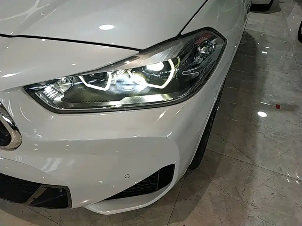 Фото 24 - BMW X2