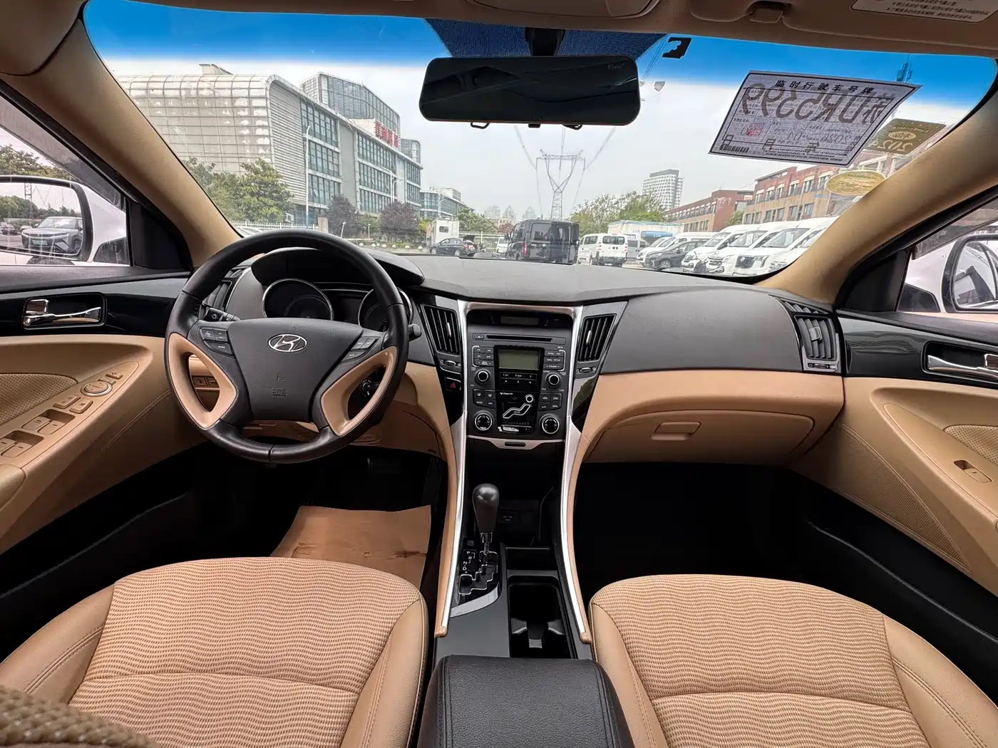 Hyundai Sonata 2015 Classic 2.0L Automatic Luxury Edition фото 14