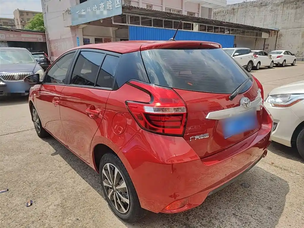 Toyota YARiS L Zhi Xuan 2016 Facelift 1.5E CVT Charming Edition фото 5
