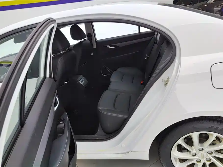 GEELY AUTOMOBILE EMGRAND