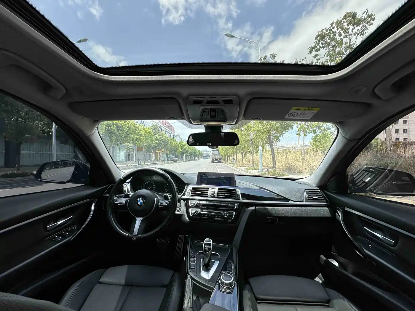 BMW 3 Series 2019 320Li M Luxury Package фото 6