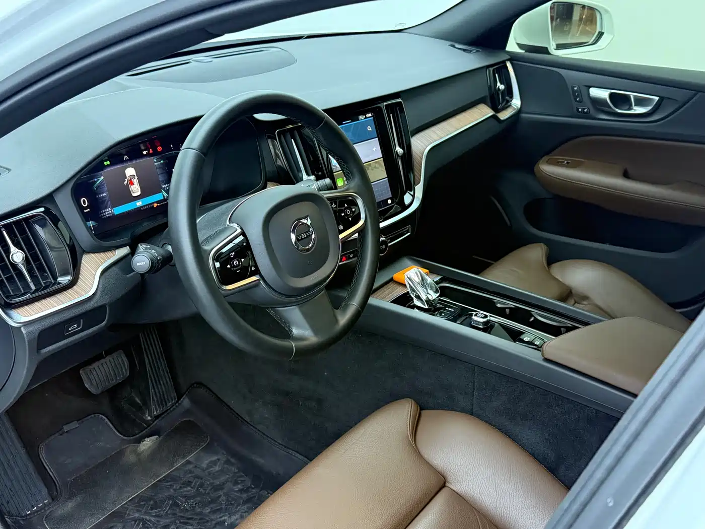 VOLVO S60