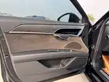 Photo 8 - Audi A8
