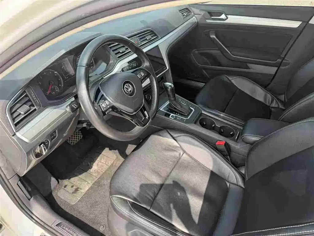 Volkswagen Lamando 2021 230TSI DSG Fashion Edition фото 5