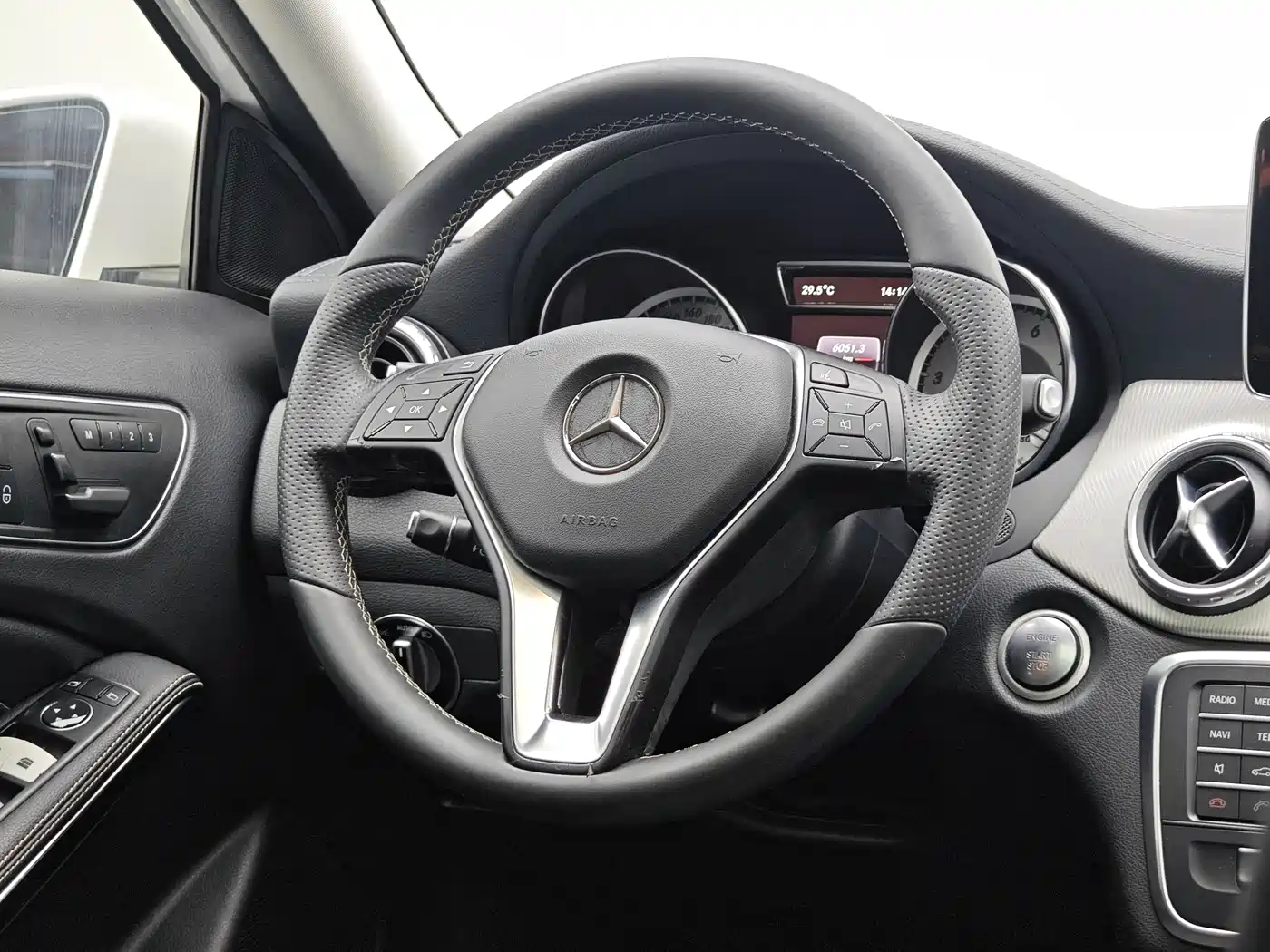Mercedes-Benz GLA 2016 GLA 200 Fashion фото 7
