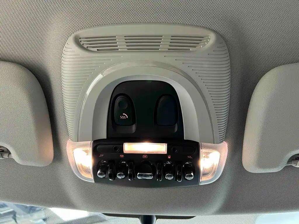 MINI COUNTRYMAN 2023 2023 Facelift 1.5T COOPER ALL4 Connoisseur