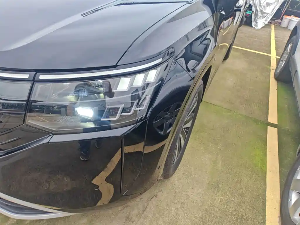 Фото 24 - Volkswagen Teramont