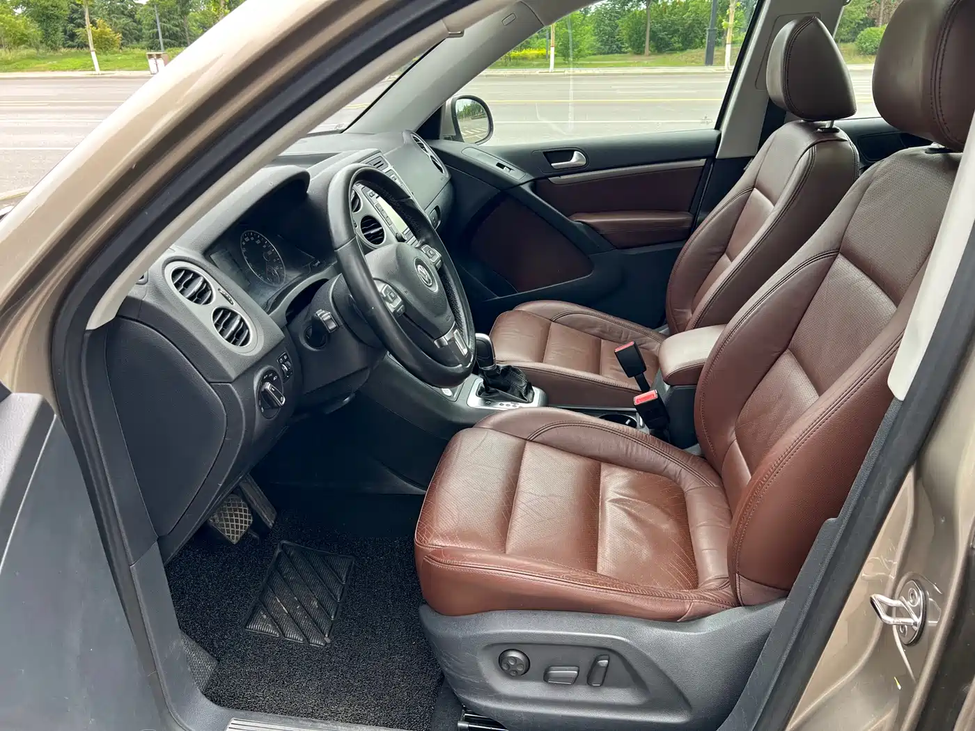 Volkswagen Tiguan 2015 1.8TSI Automatic 2WD Highline фото 11