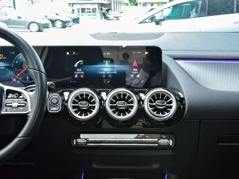 Mercedes-Benz GLA, миниатюра 21