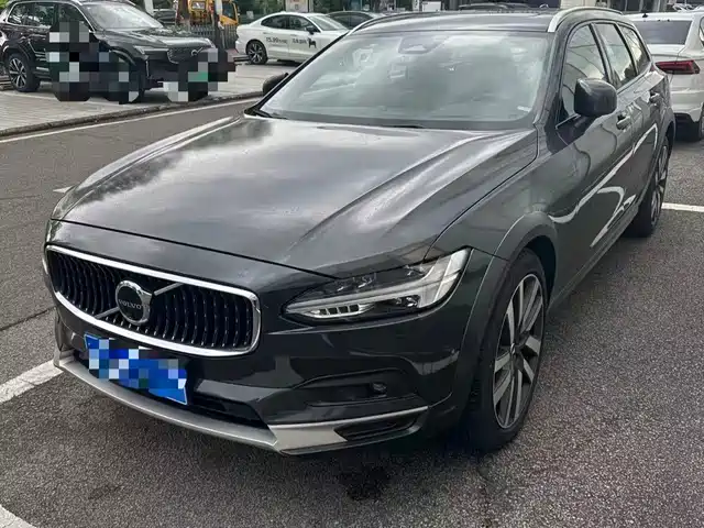 volvo v90