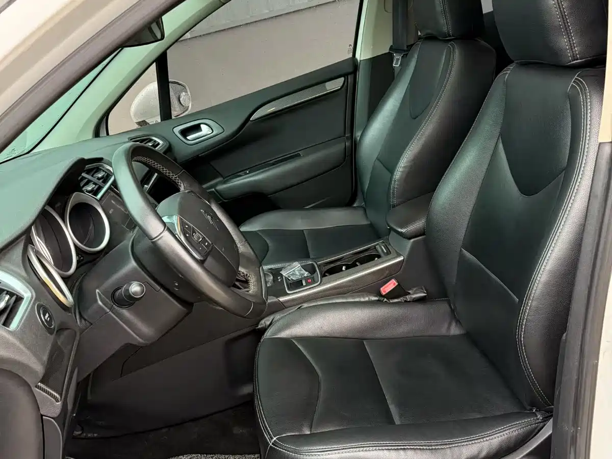 Photo 6 - Citroën C4L