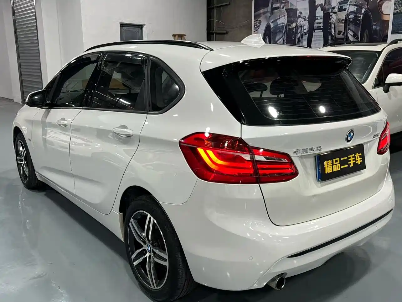 BMW 2 Series Touring 2016 2016 218i Sport Design Package