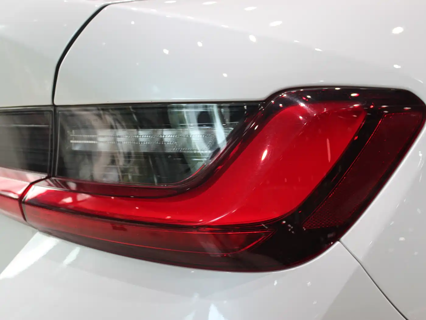 BMW i3 2024 eDrive 35 L фото 7