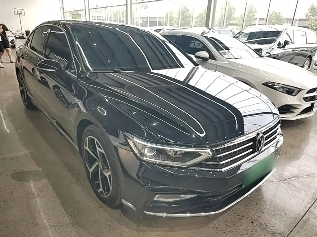 Фото 4 - Volkswagen Magotan
