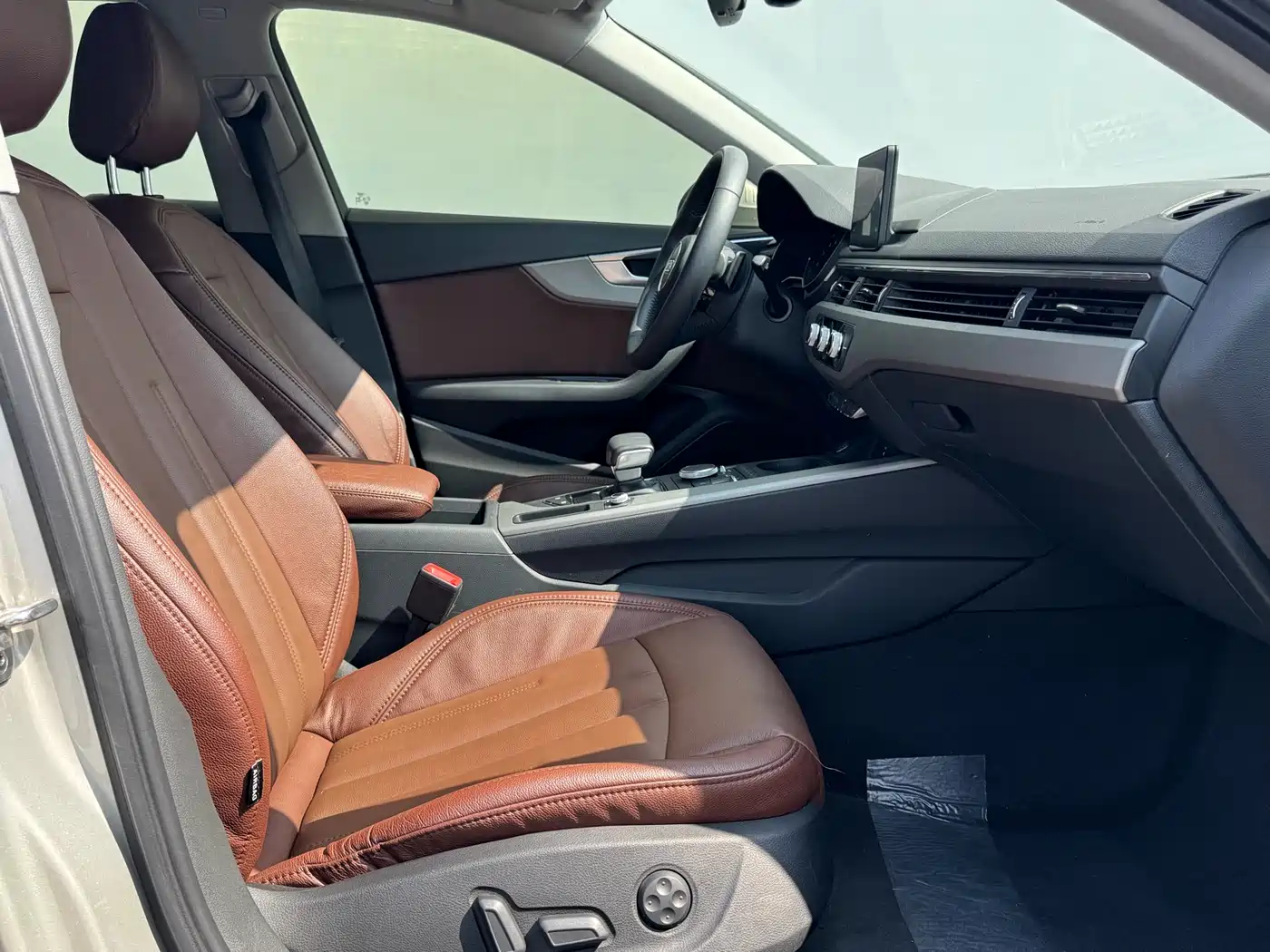 Audi A4L 2018 30th Anniversary 40 TFSI Progressive фото 8