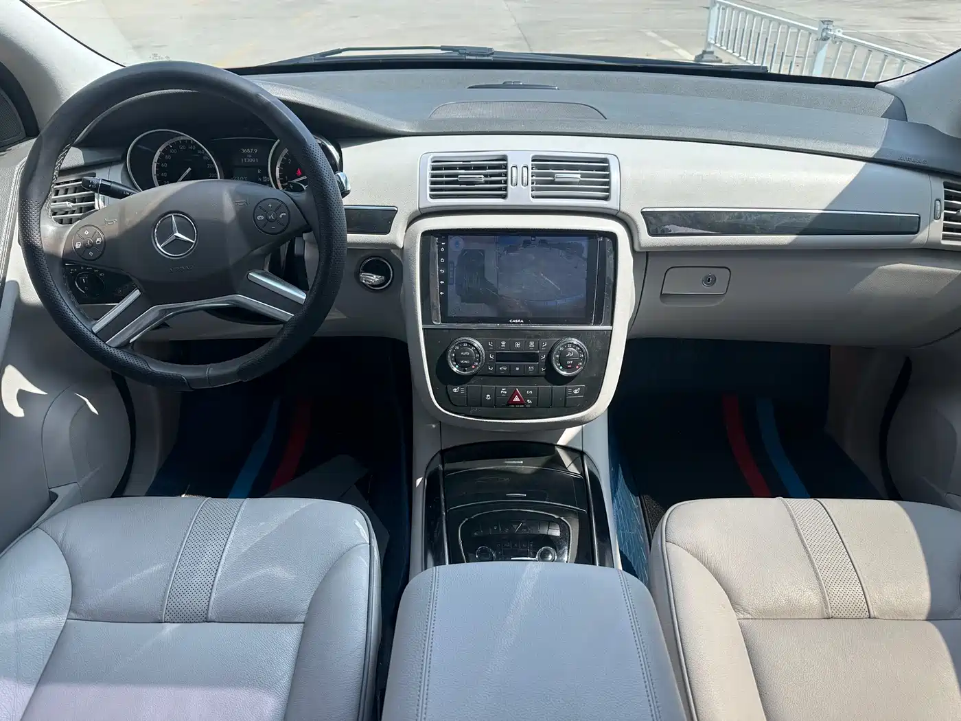 Mercedes-Benz R-Class 2015 R 320 4MATIC Luxury фото 6