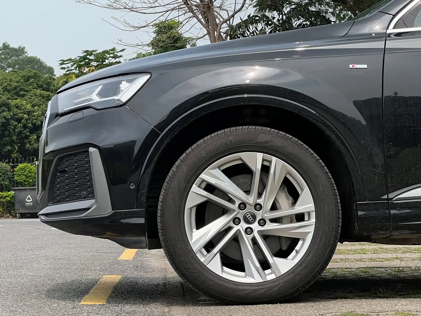 AUDI Q7