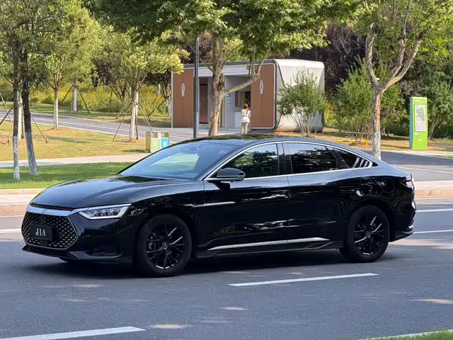 BYD Han 2024 Model DM-i Glory Edition 121KM Premium Type