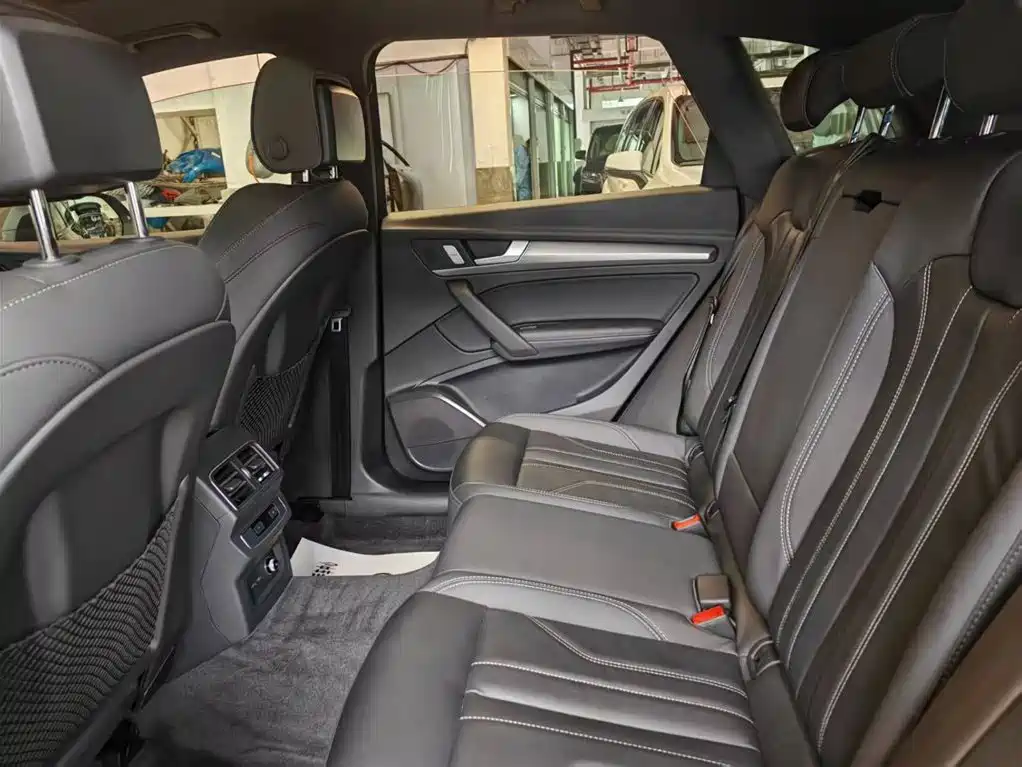 Audi Q5L 2023 40T Luxury Dynamic фото 13