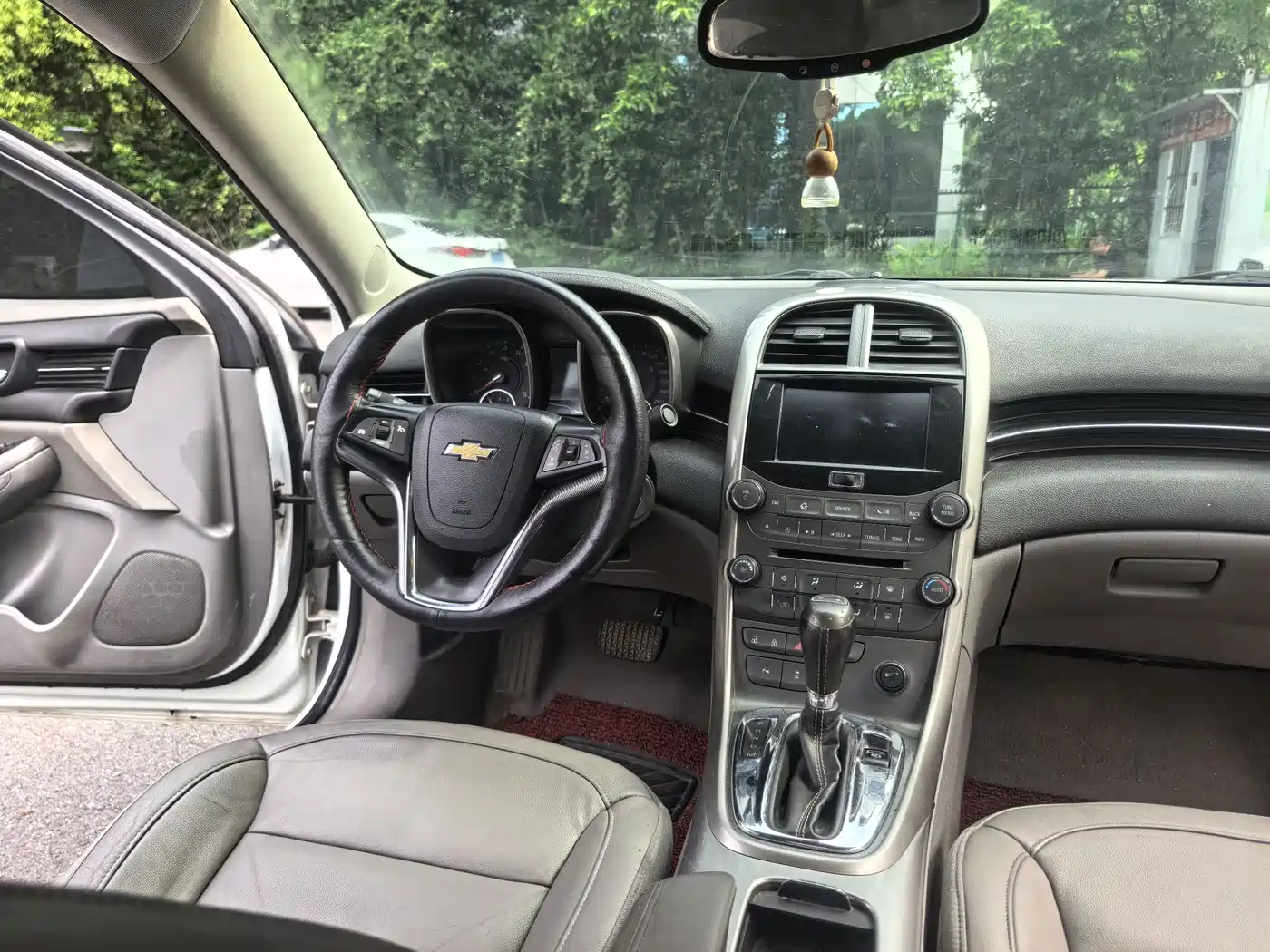 Chevrolet Malibu 2014 2.0L Automatic Comfort фото 11