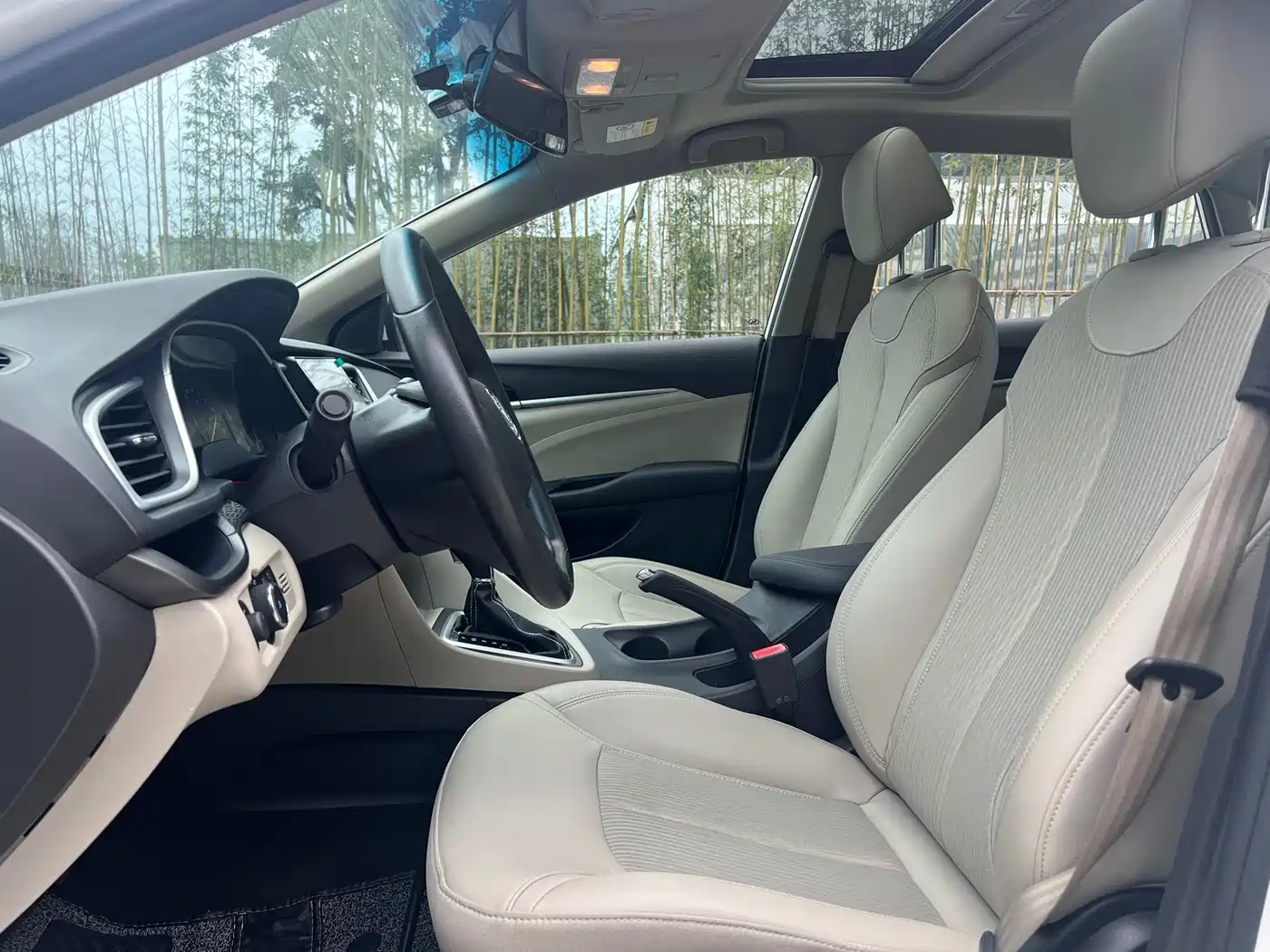 Buick Excelle 2017 15N Automatic Elite фото 8