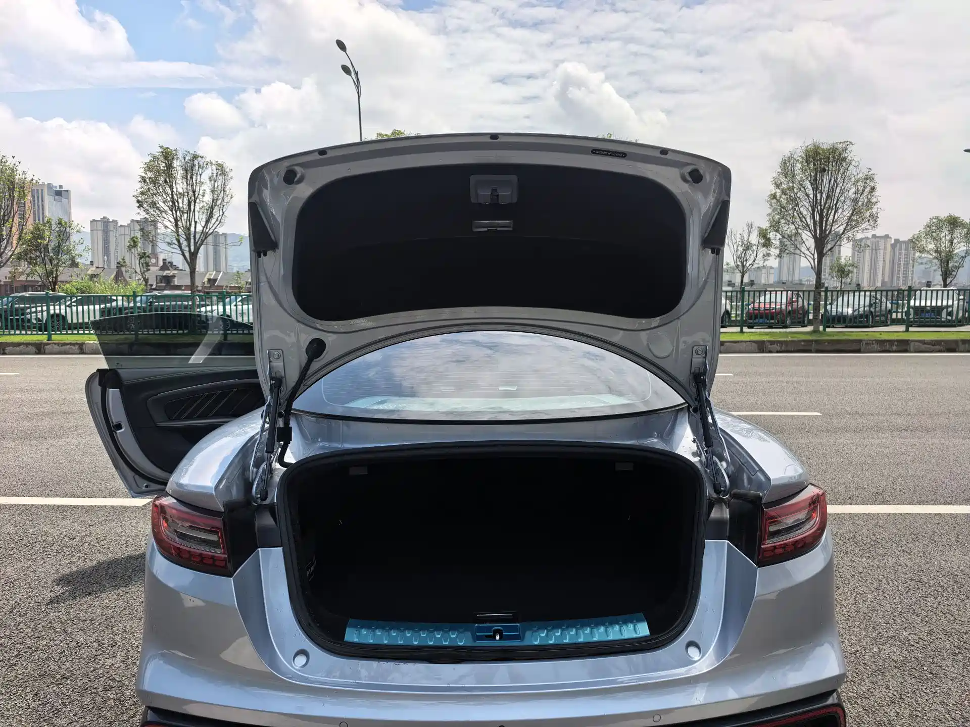 Photo 19 - Nezha Auto Nezha GT