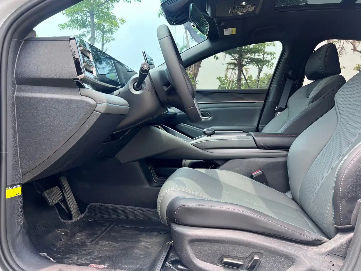 BYD Qin L 2024 DM-i 120KM Superior Edition фото 7
