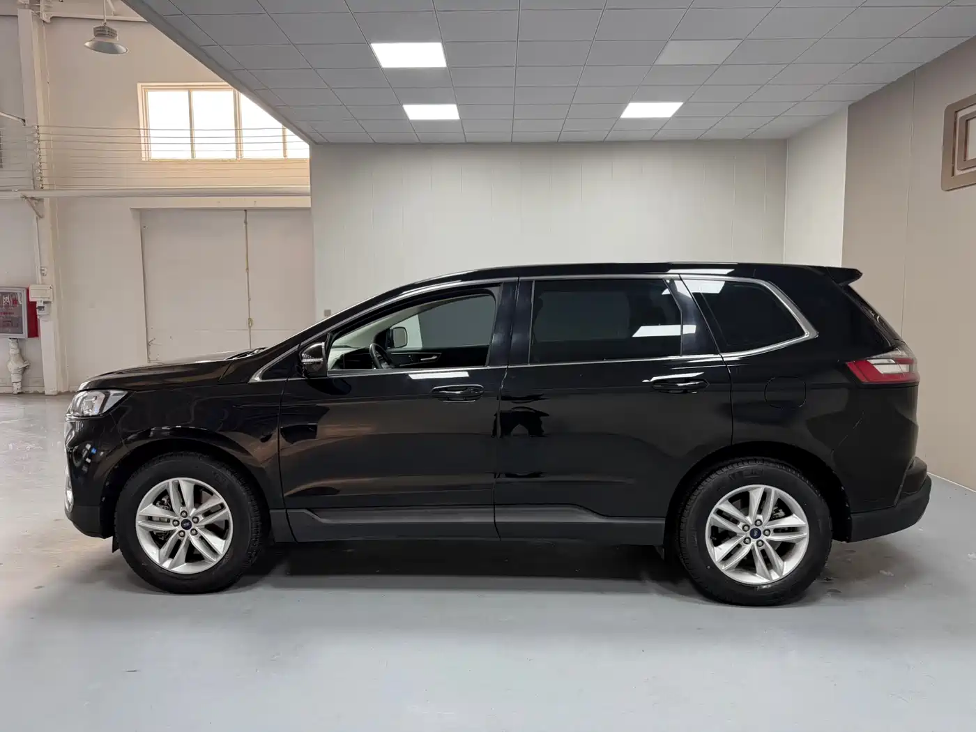 FORD SHARP WORLD