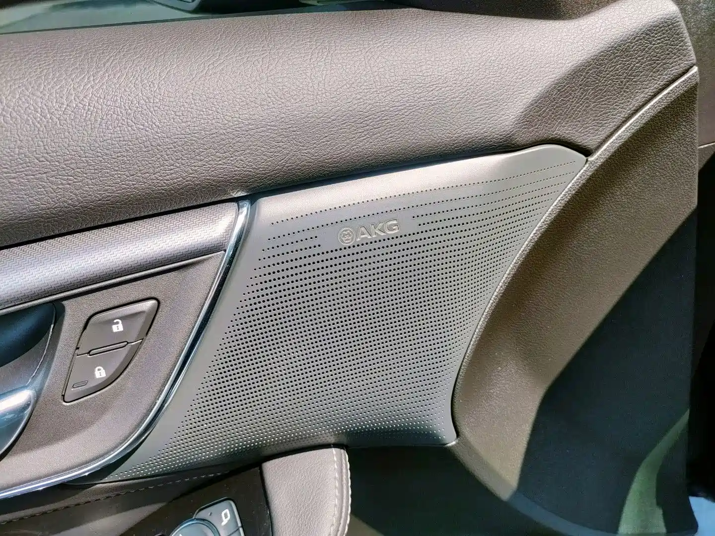 Photo 13 - Cadillac CT5