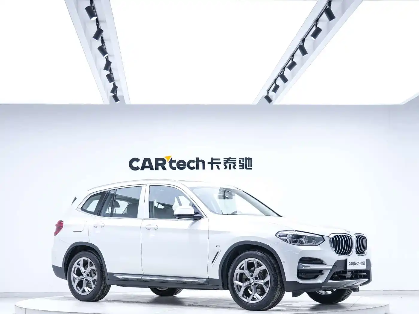 BMW X3 2020 xDrive28i Luxury Package фото 4