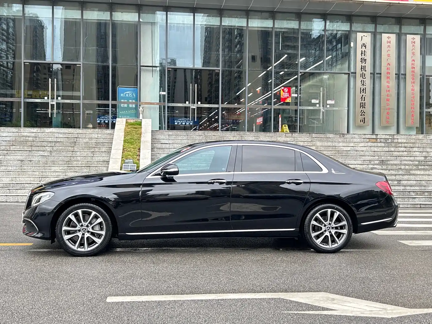 Mercedes-Benz E-Class 2018 Facelift E 300 L Fashion фото 8
