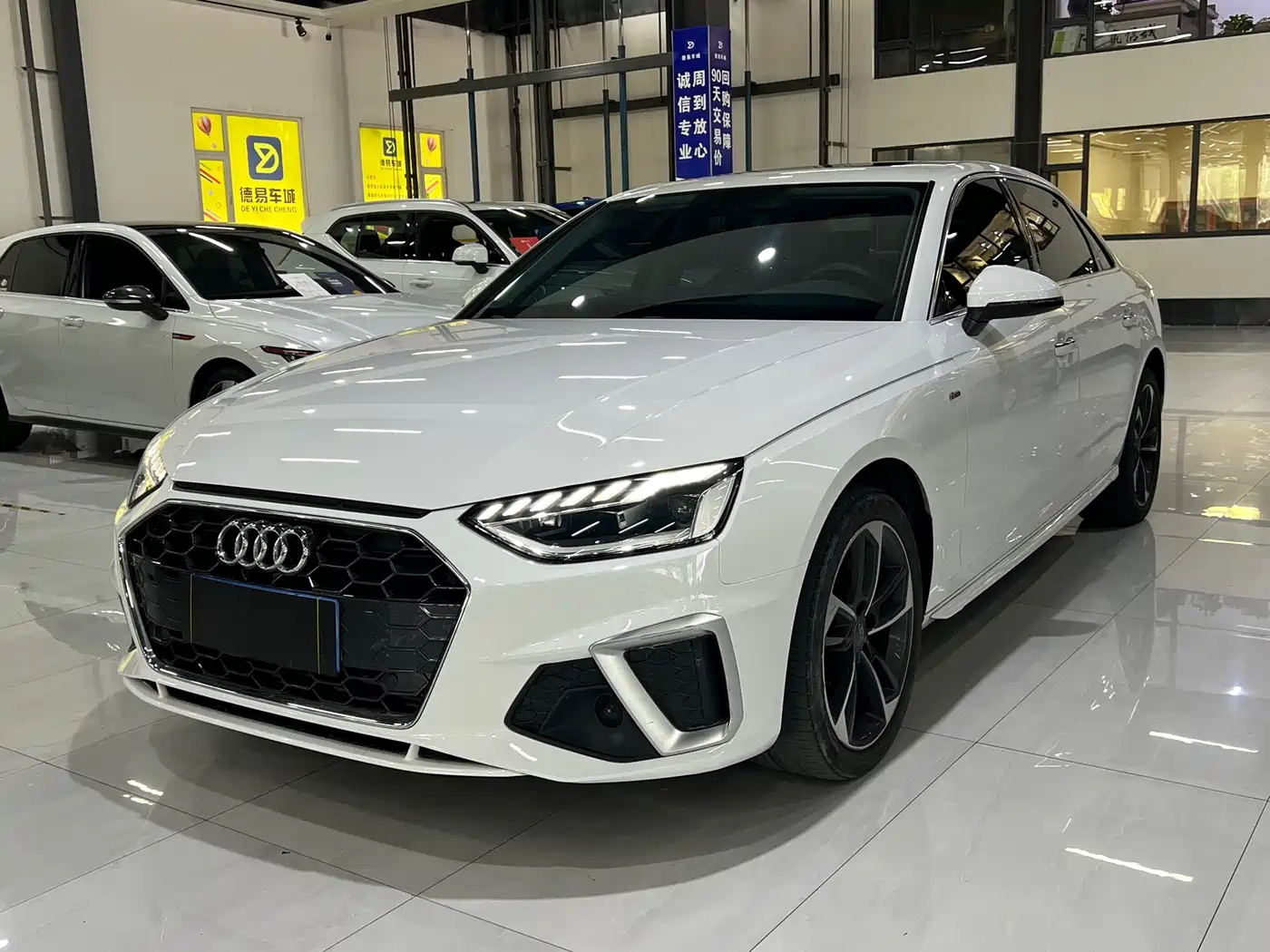 Audi A4L 2021 40 TFSI Premium Life Edition